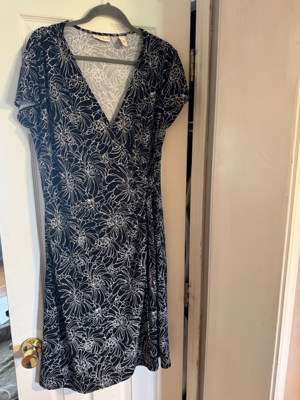 Valerie Stevens Black with White Floral Midi Wrap Dress